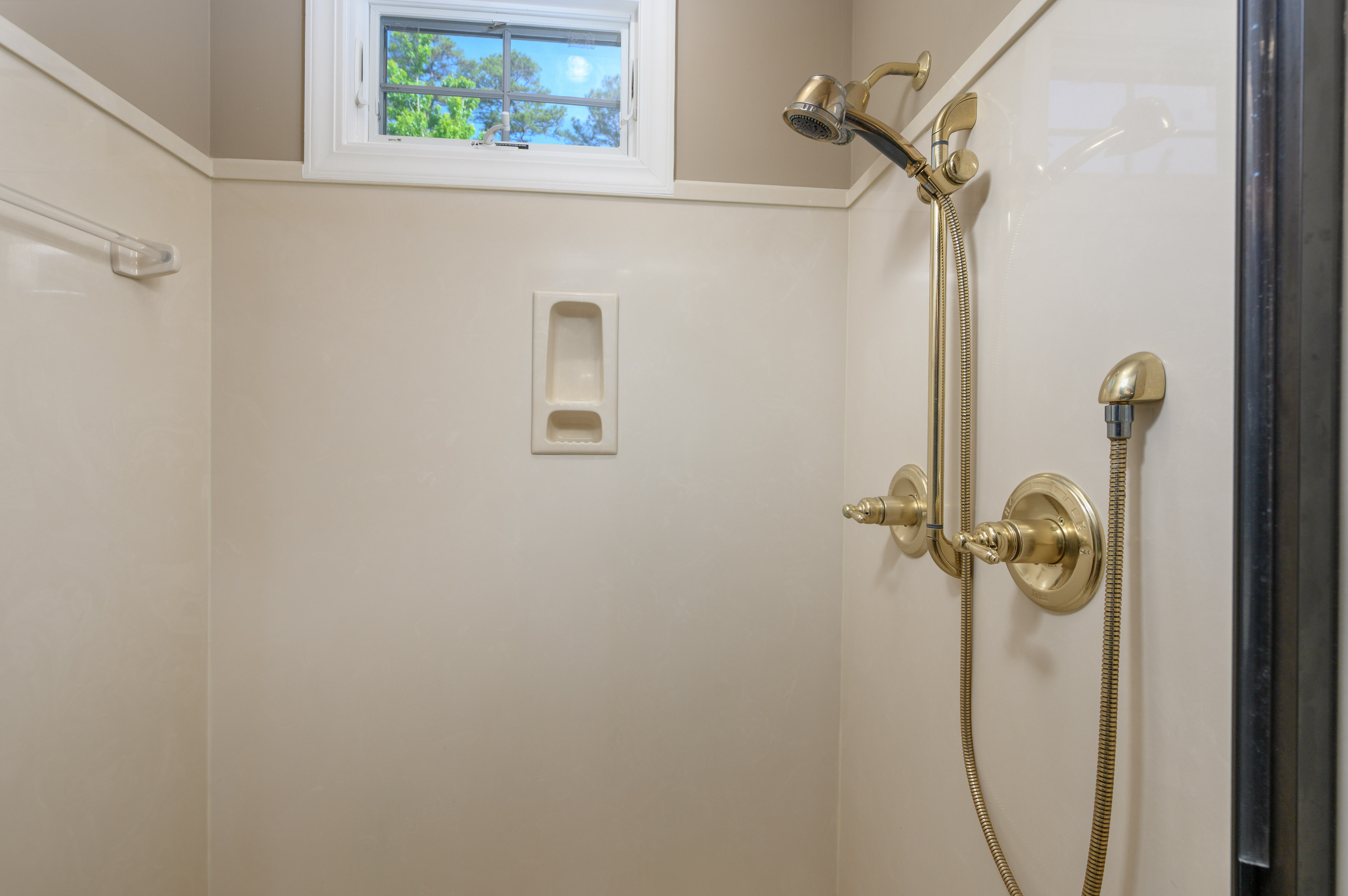 1041 Rowan's View image 31